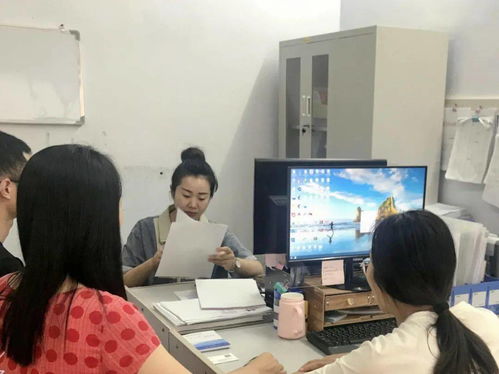 二甲之路 因?yàn)橛心恪涁?cái)務(wù)科科長(zhǎng)何楊的信息系統(tǒng)運(yùn)行維護(hù)服務(wù)貢獻(xiàn)